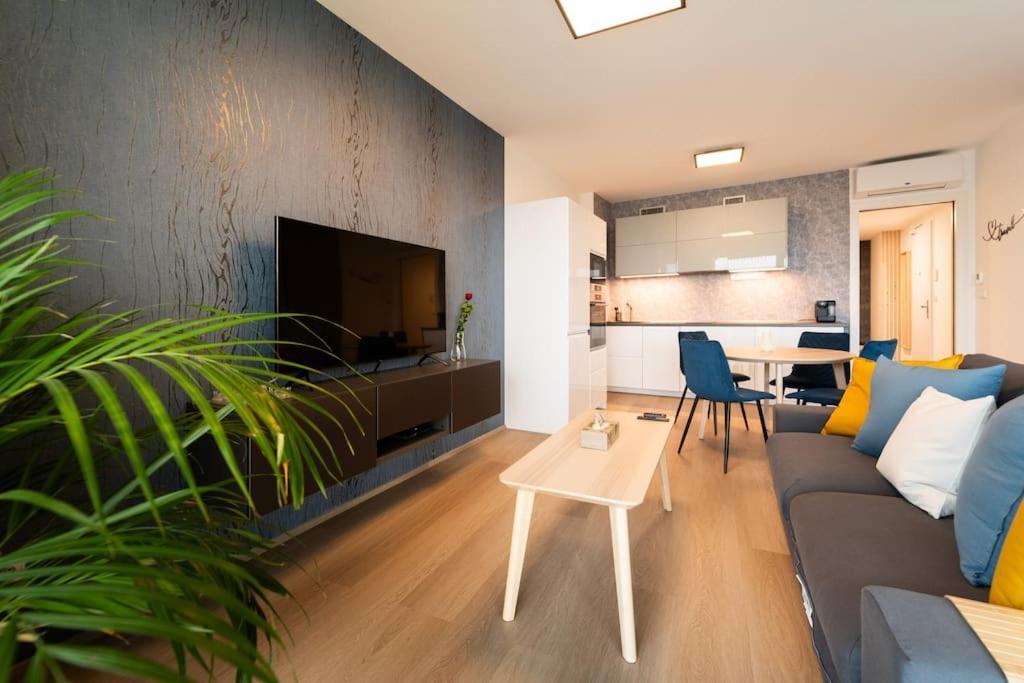 Insady - Studio In Brno-Center Extérieur photo
